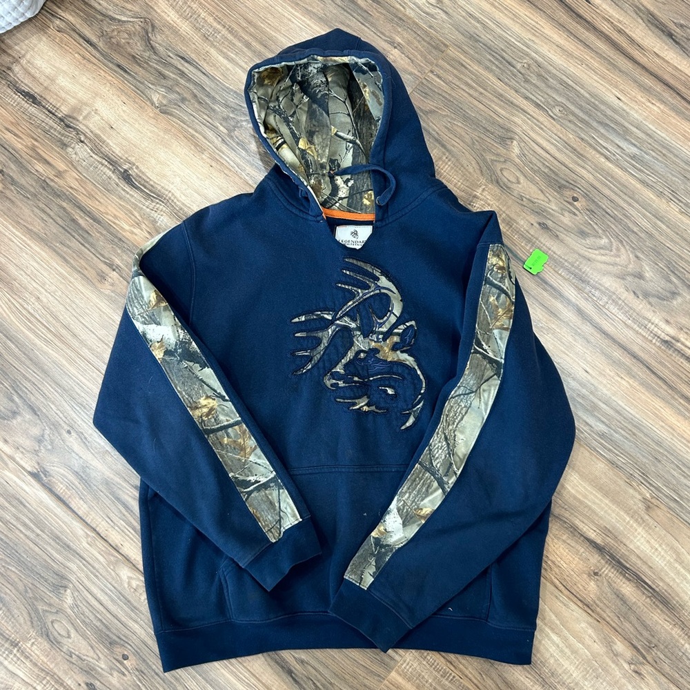Vintage Legendary Whitetail Camo Hoodie!